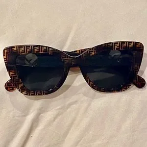 Fendi | Accessories | Fendi Havana Cat Eye Sunglasses With  display picture 3